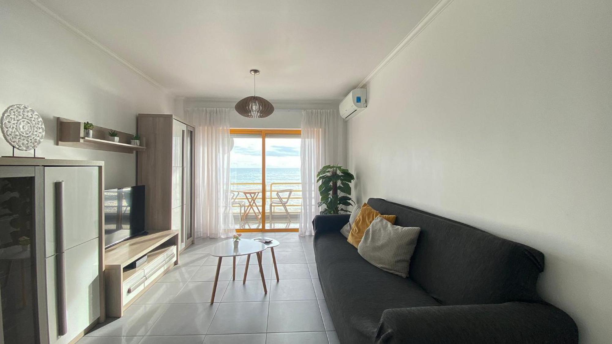 Quarteira Frente Praia II By Homeslow Rentals Eksteriør bilde